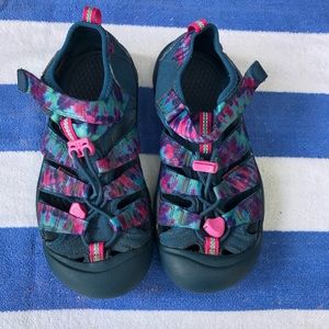 Girls Keen Shoes